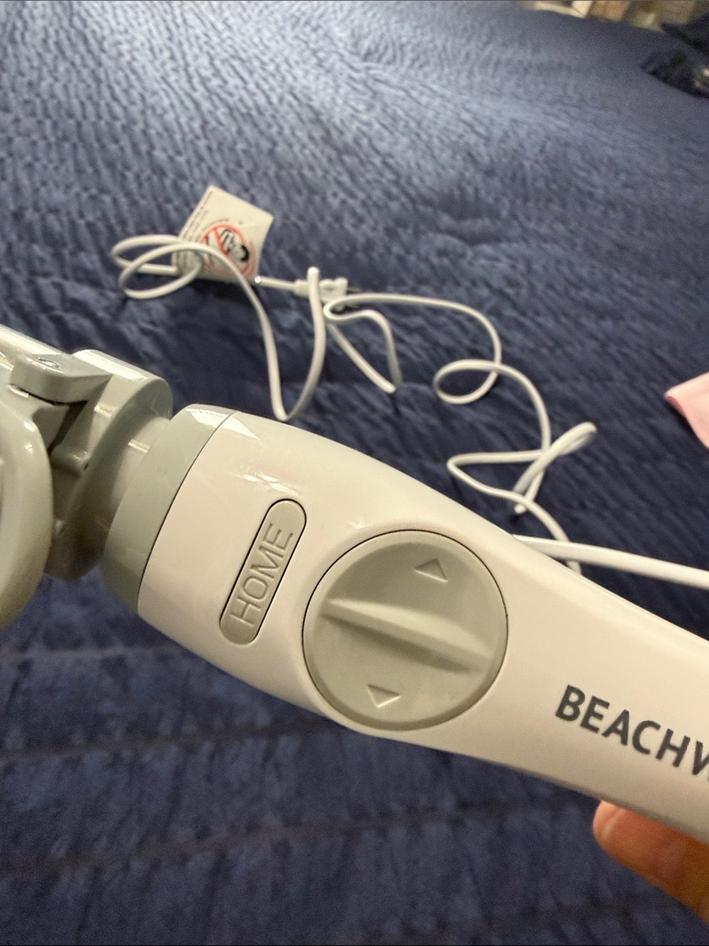 Beachwaver S1.25 White Professional Curling Iron for Women - Picture 4 of 10